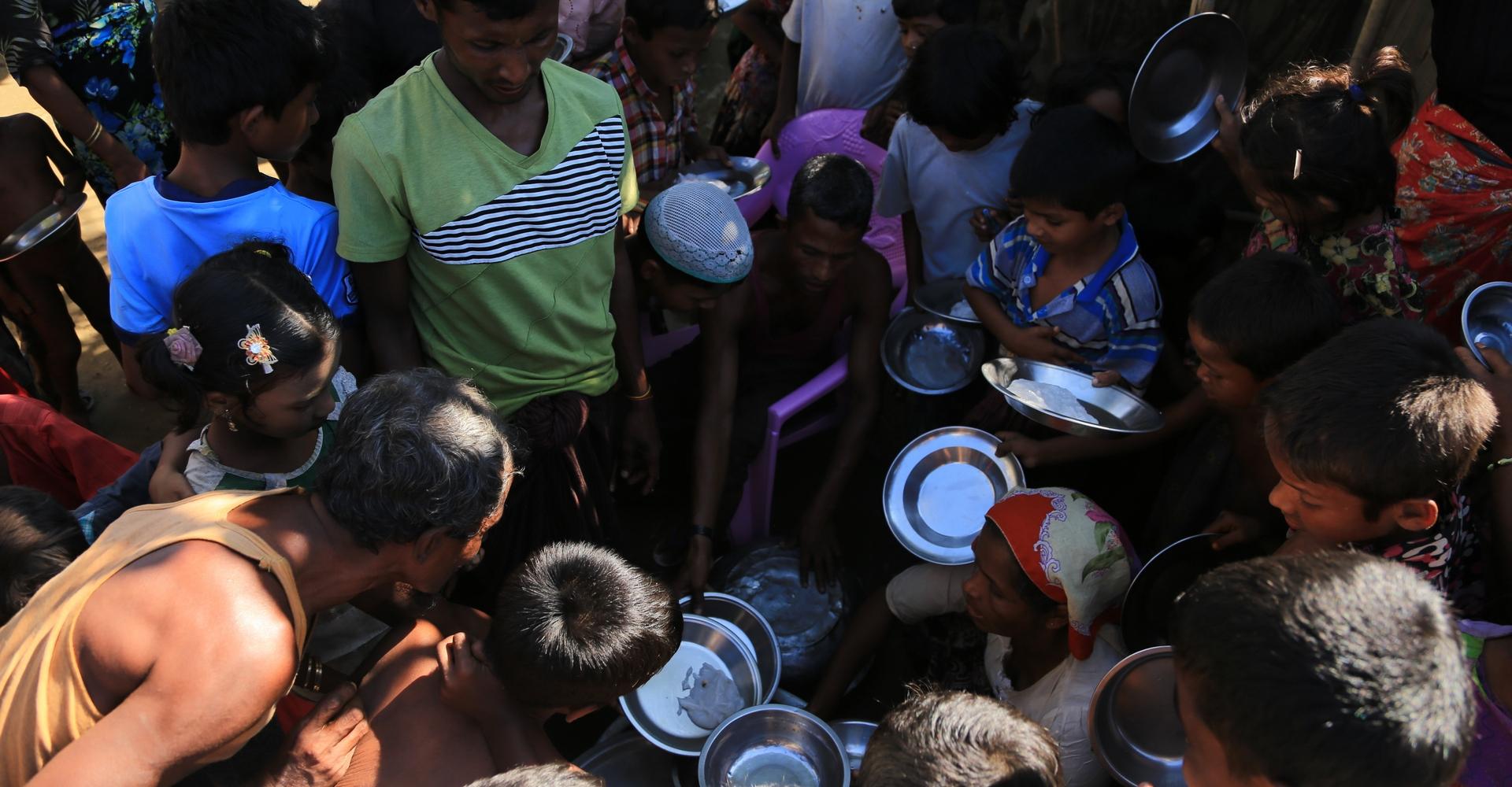 Гуманитарная помощь в Рохинья Мьянма